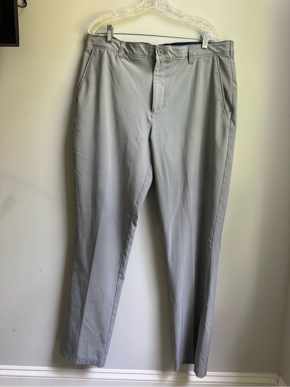 Izod Light Gray Chinos - Straight Fit Men's Pants